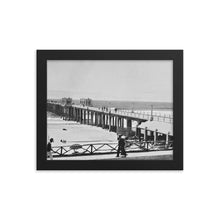 Load image into Gallery viewer, 1940's Huntington Beach Pier